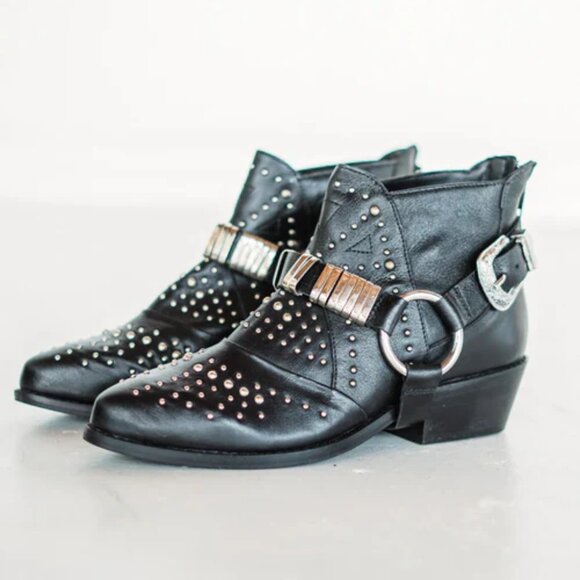 Naughty Monkey Lottie - Picture 2 of 3